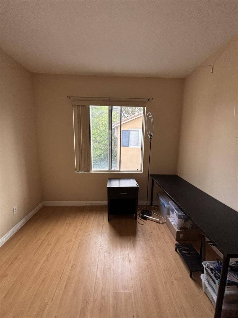 Private bed/bath in Carmel Valley!