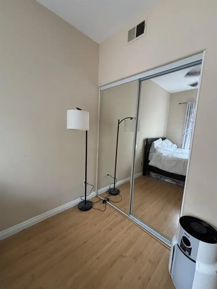 Private bed/bath in Carmel Valley!