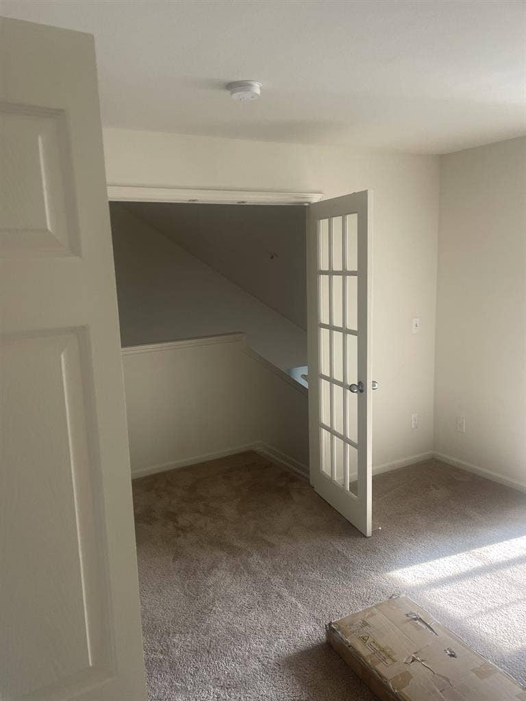 26/27 Lease Available