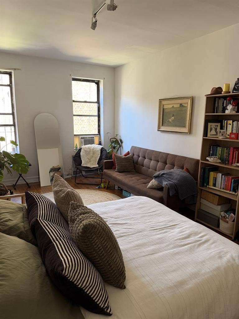 July Sublet Large Room in Brooklyn
