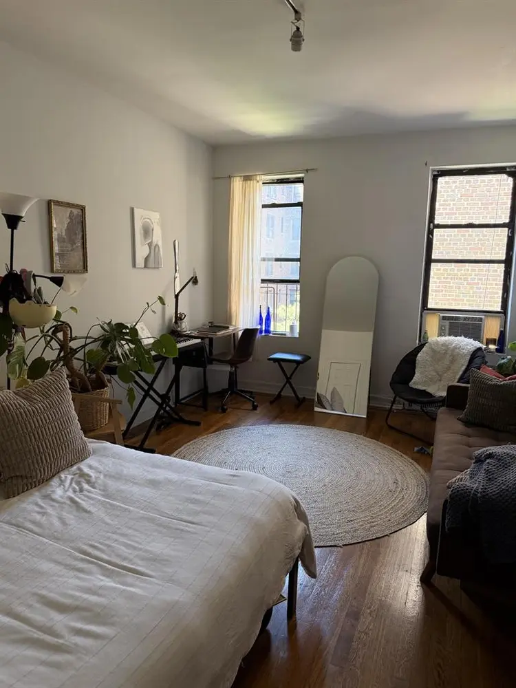 July Sublet Large Room in Brooklyn