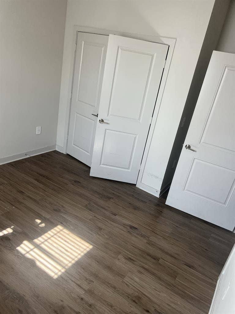 Looking for A Mature Roommate ASAP