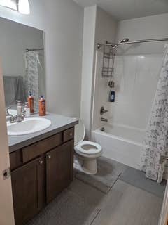 Nice Clean/Quiet Townhouse