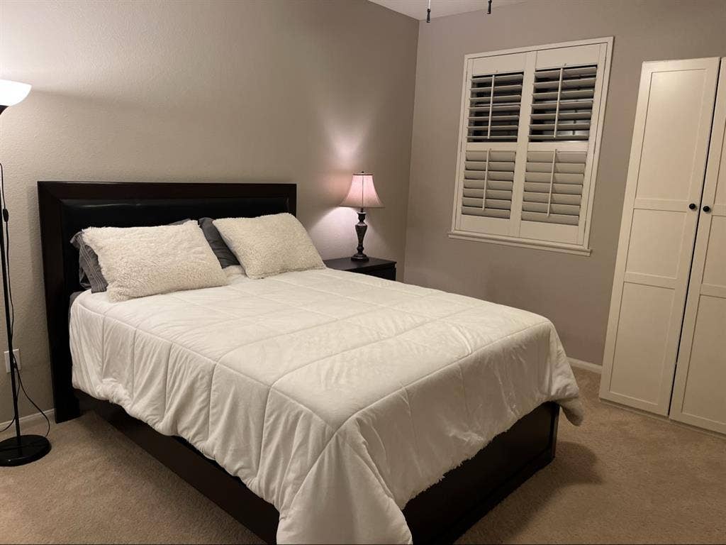 Room for Rent in a home