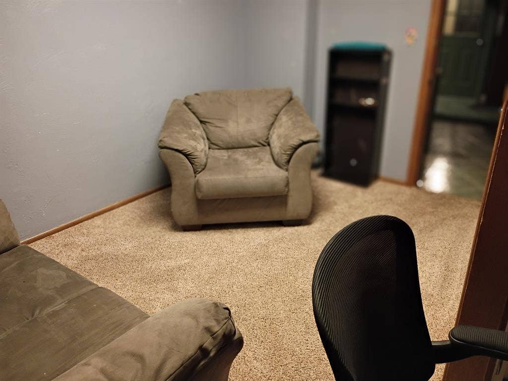 Looking 2 rent out 3rd br ⬇️ duplex