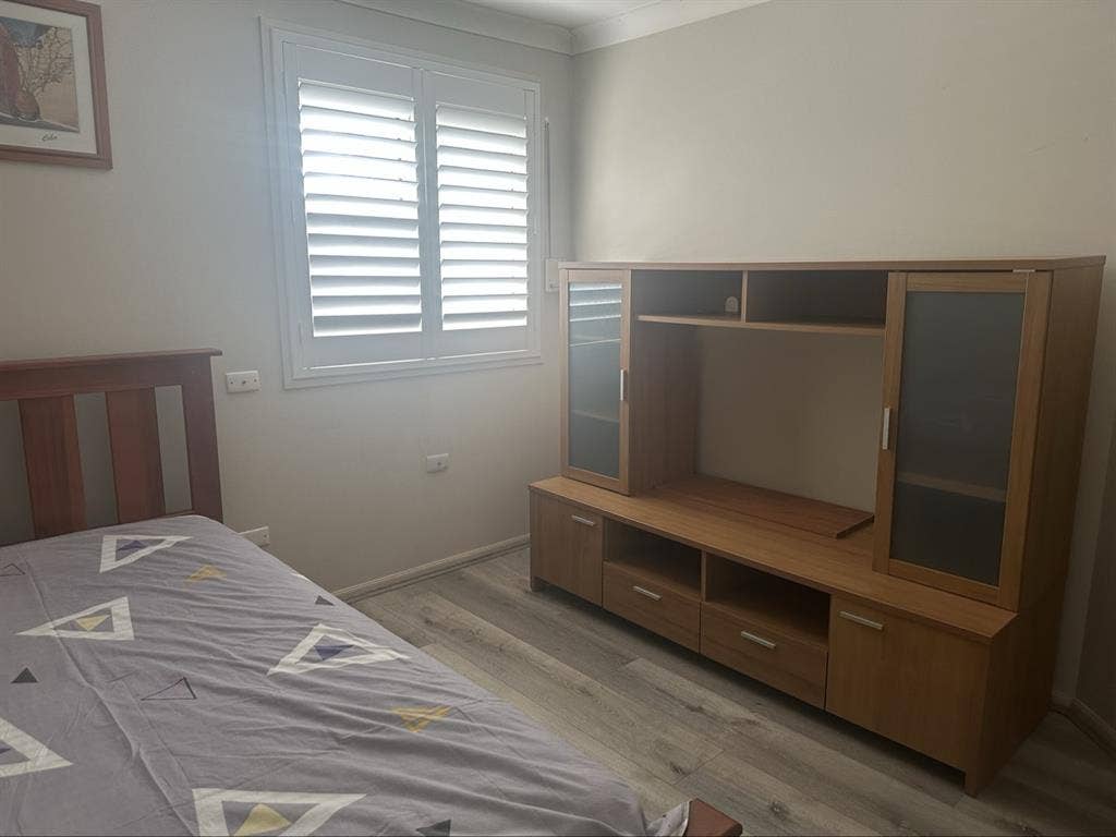 Room for rent in ROTY HILL
