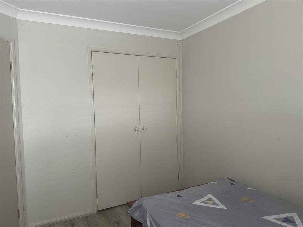 Room for rent in ROTY HILL