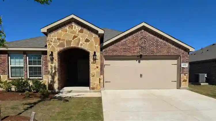 3 rooms open to rent