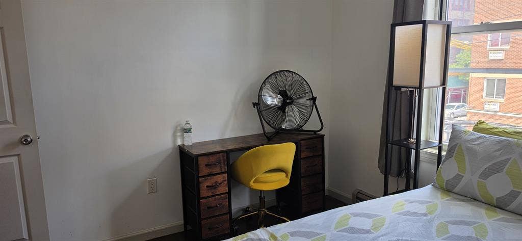 Furnished Room – Utilities Included