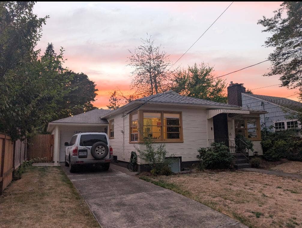 SE Room in Beautiful House for $900