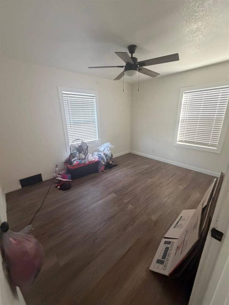 Looking for female roommate!