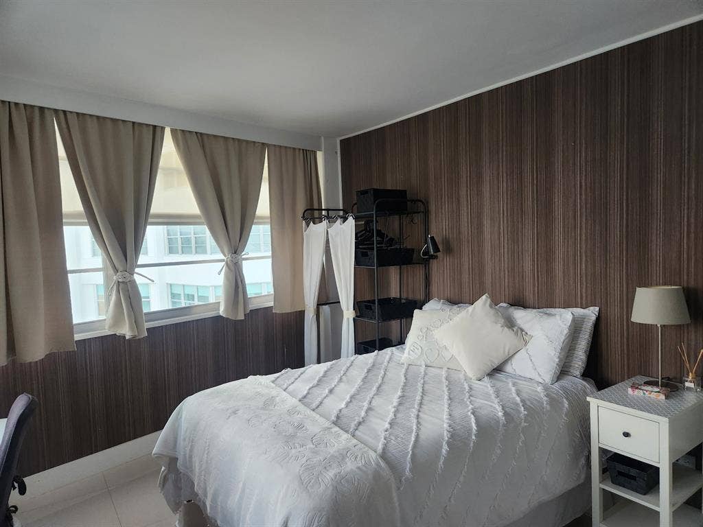 Deluxe room with bay view.