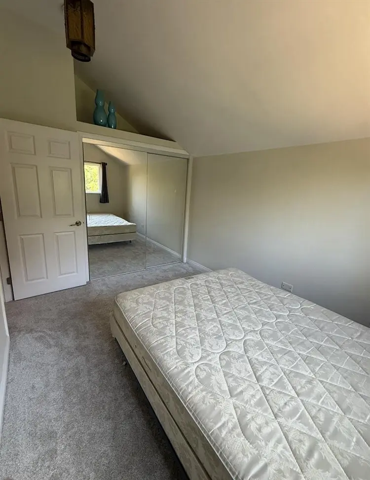 Room Available – Starting augus1st!