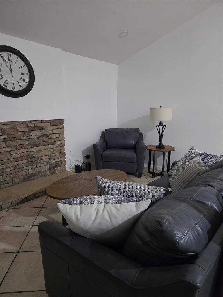 Room for rent in Riverside