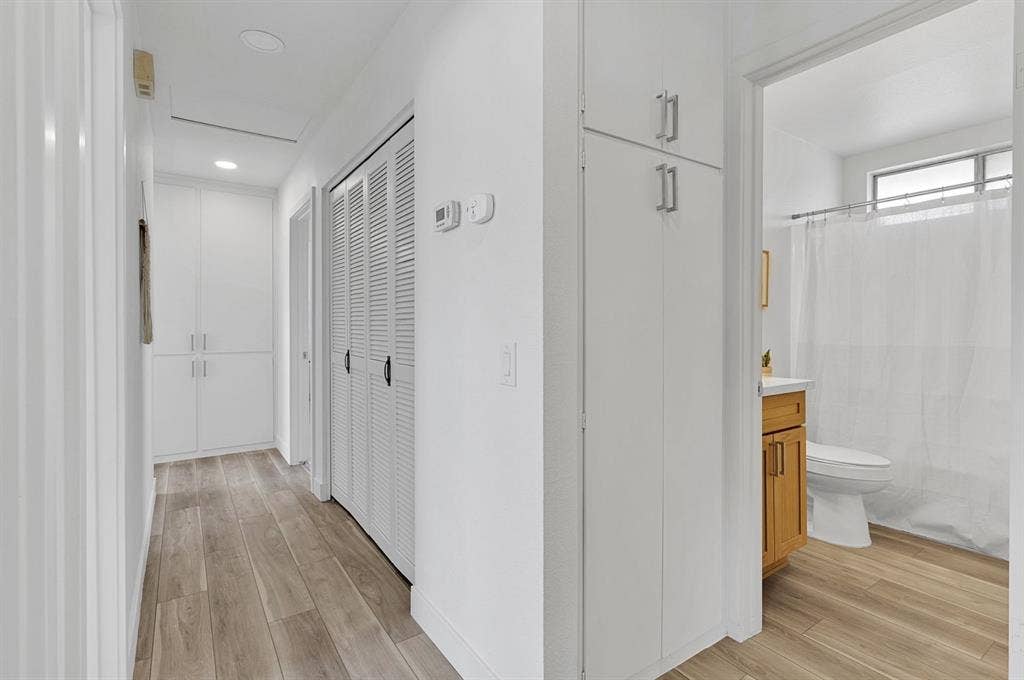 Looking for Roommates