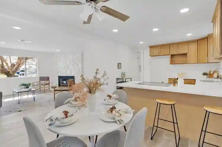 Looking for Roommates