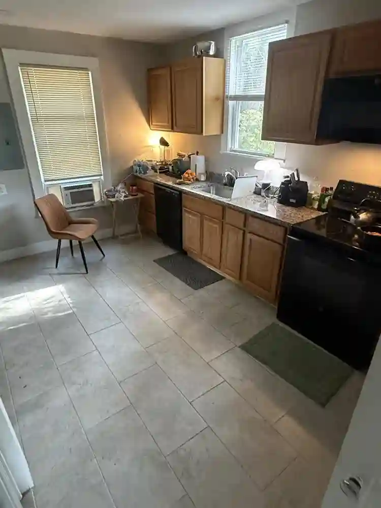 Private Furnished Room Downtown Jax