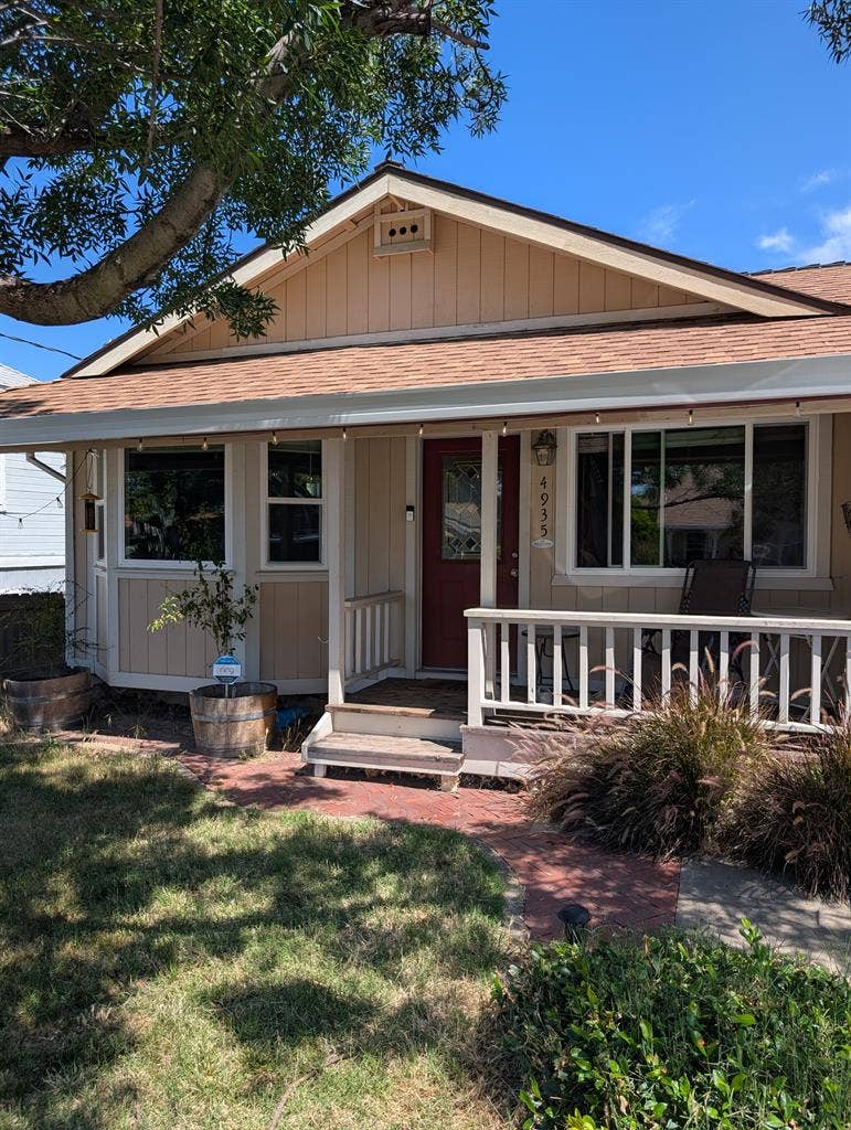 3 bedroom, 2 bath home