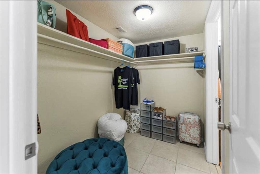 Private Room Bed/Bath Near USF $779