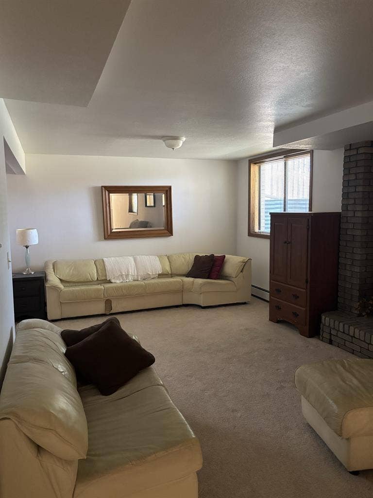 Looking for female roommate