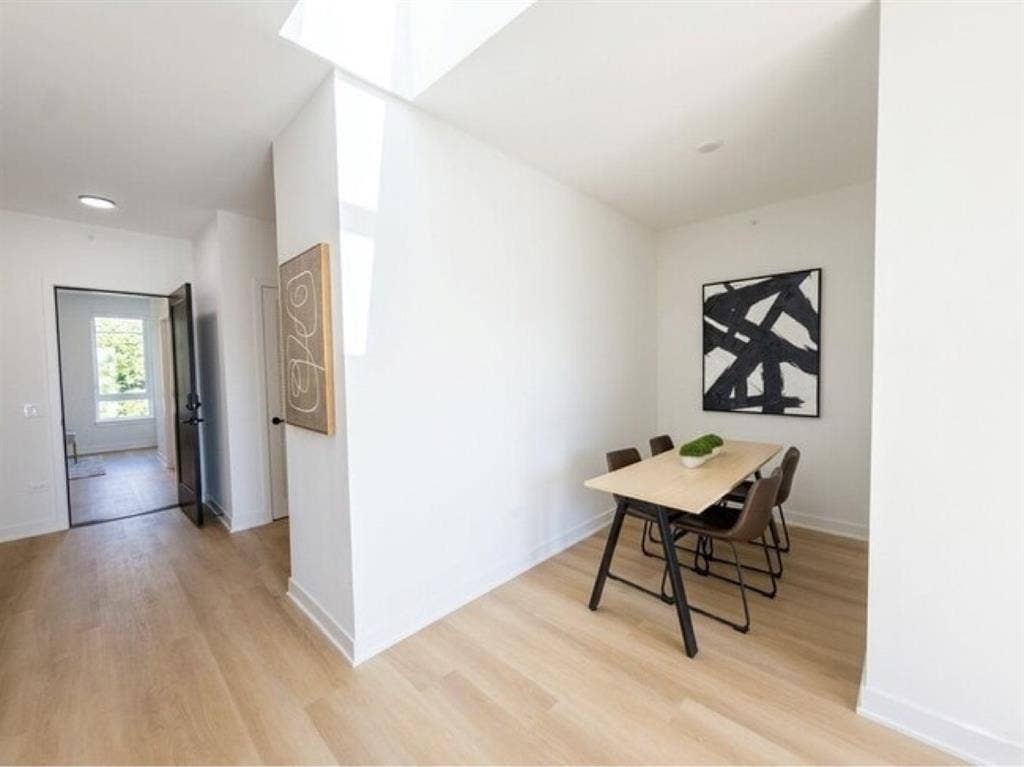 1327 Sqft 3 bed, ASAP move in