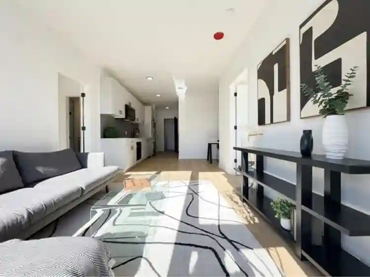1327 Sqft 3 bed, ASAP move in