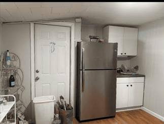 Newark, DE Room avail off Main St!