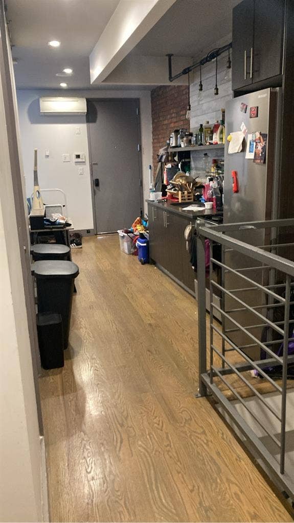 Roommate needed in Ridgewoodd