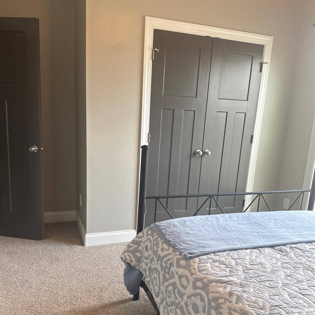 Private 1BR/1BA includes utilities!