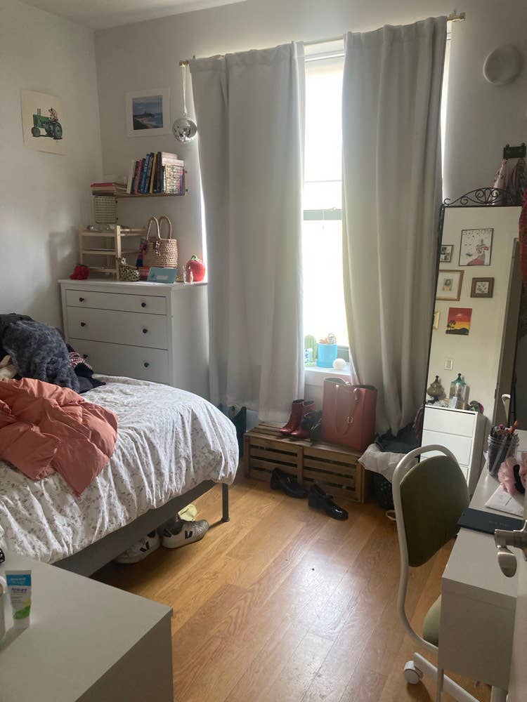 Room available in Crown Heights
