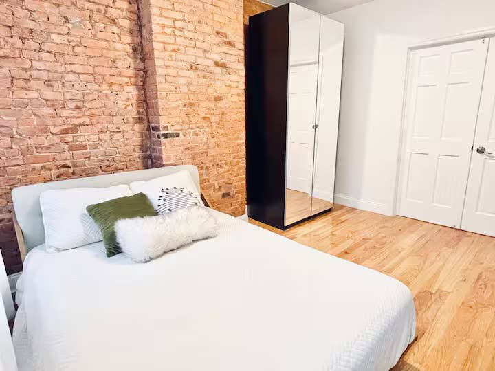 Room for Student or Professional