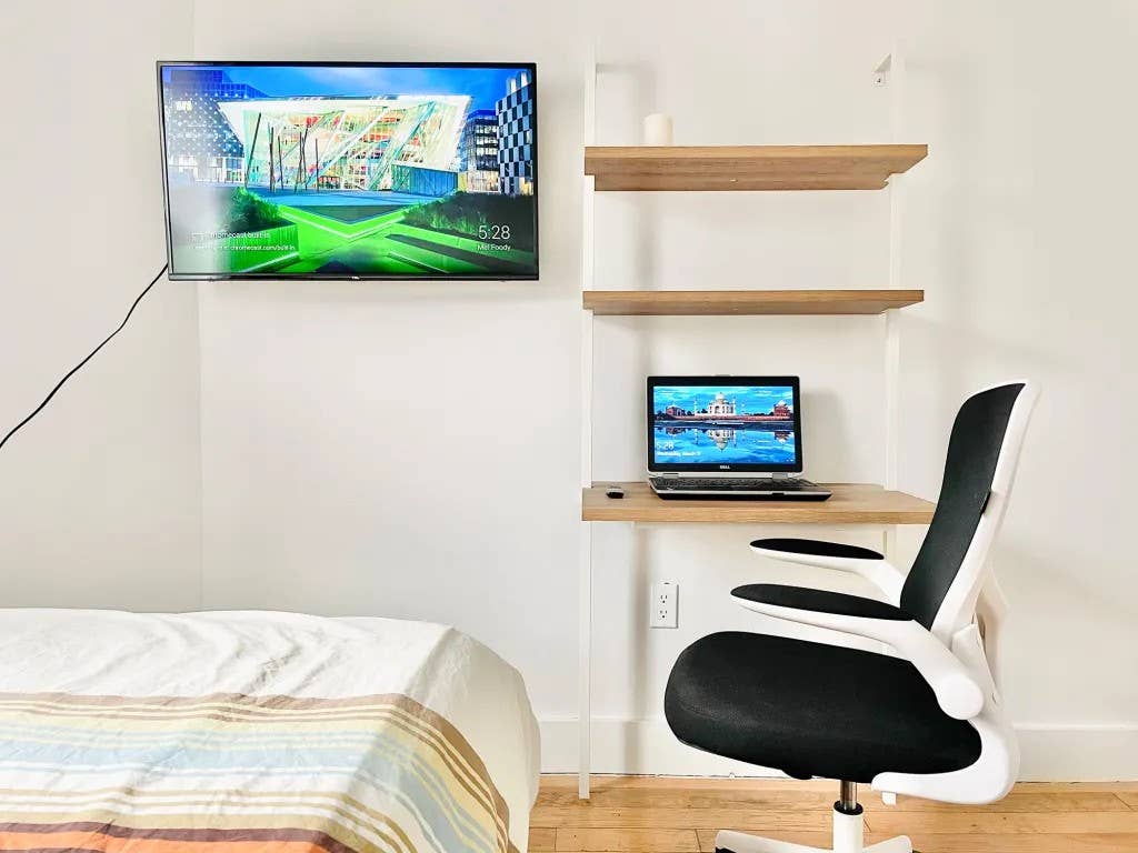 Room for Student or Professional