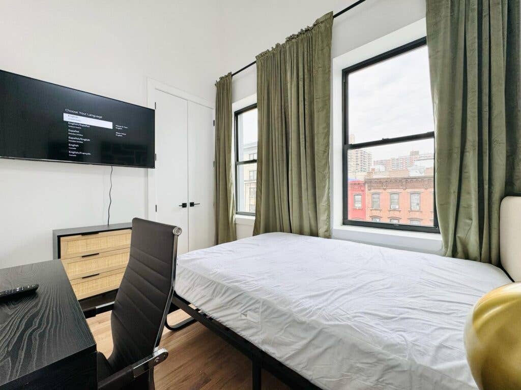 Room for Student or Professional 