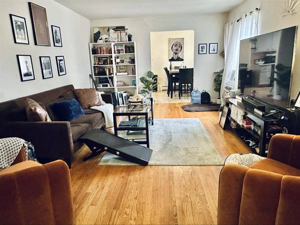 Looking for an Amazing Roommate ✨