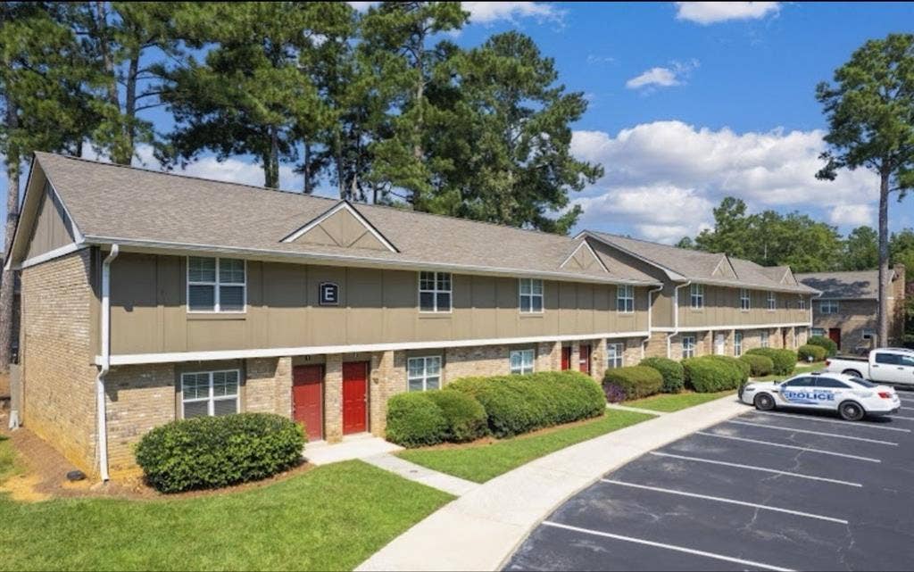 Looking for a roommate