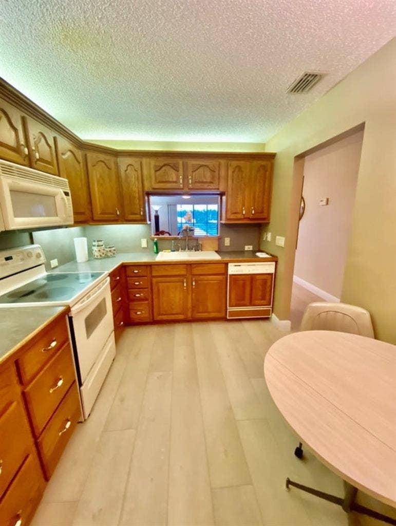 Furnished Room with En-Suite Bath