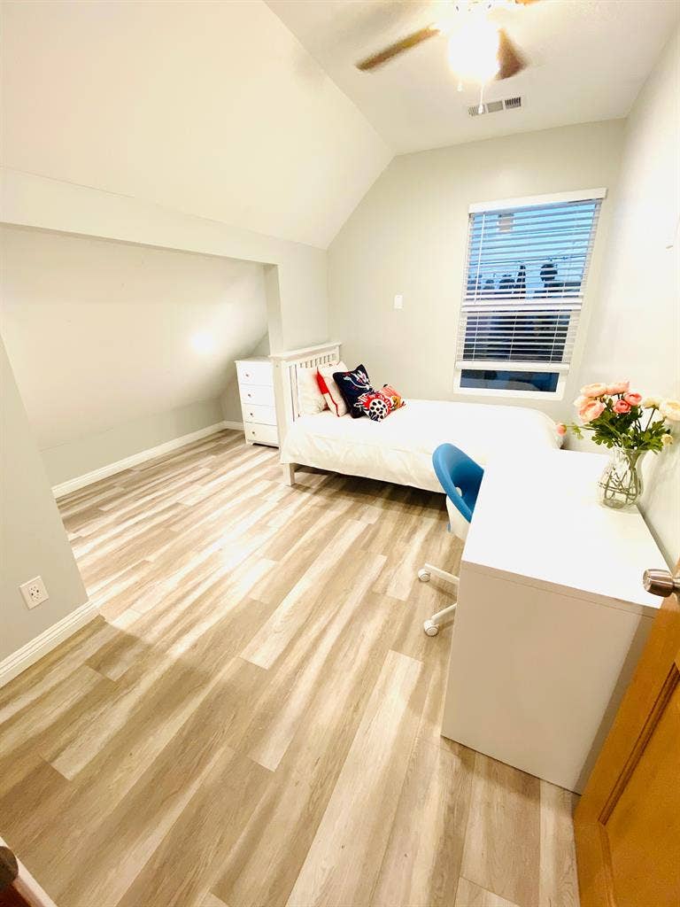 Private rooms near USC for $900