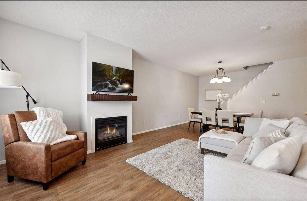 Spacious room in Chaska