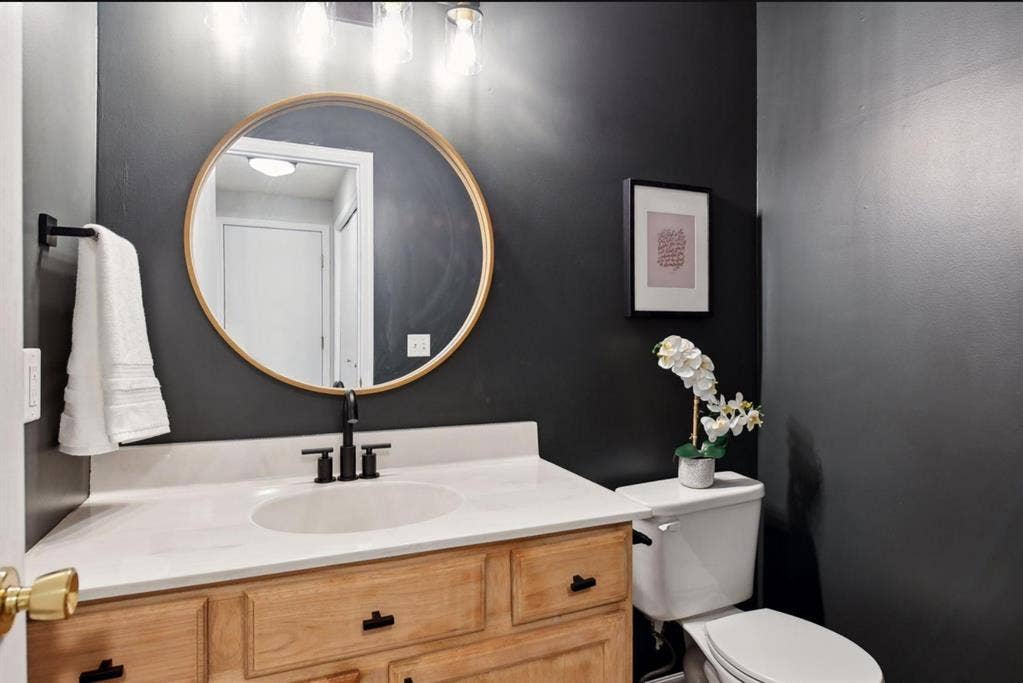 Spacious room in Chaska