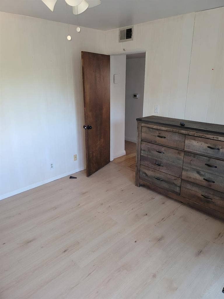 Large Room w/ Patio/Fireplace