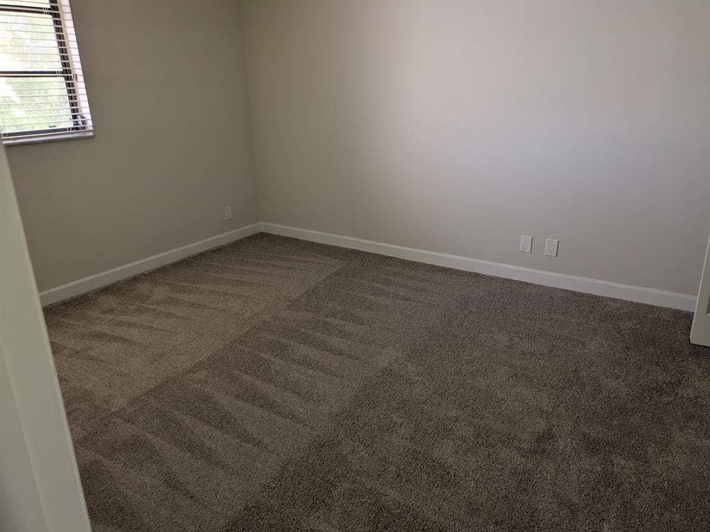 Room available in Miami lakes