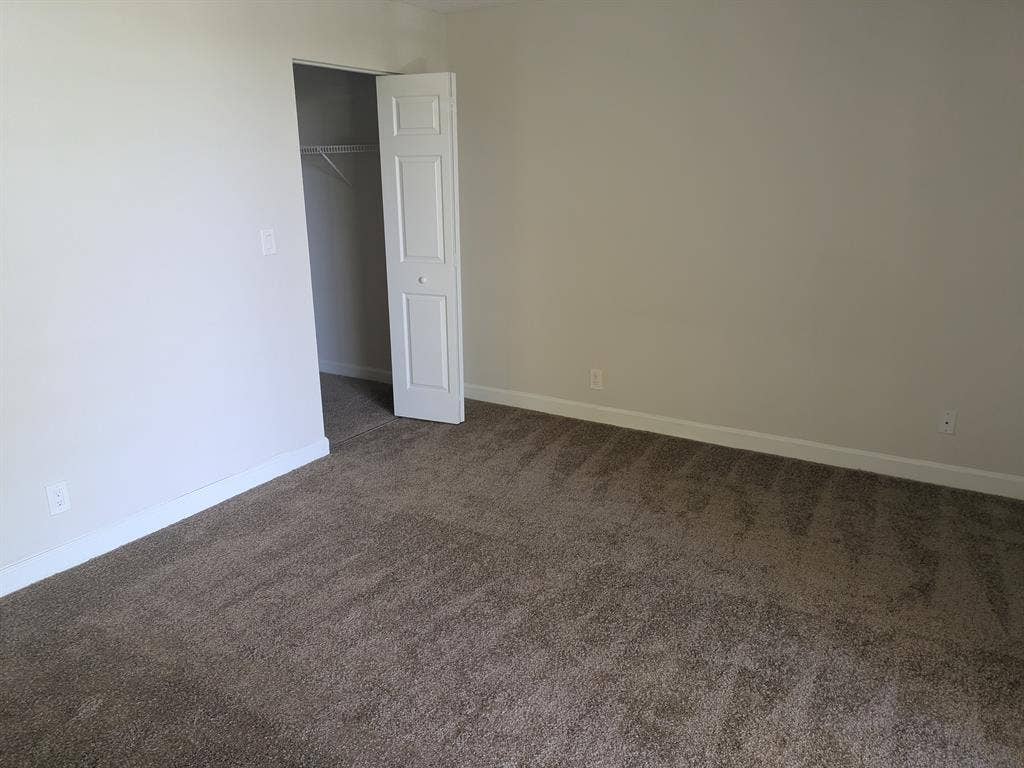 Room available in Miami lakes