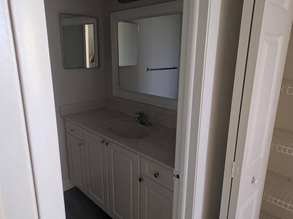 Room available in Miami lakes