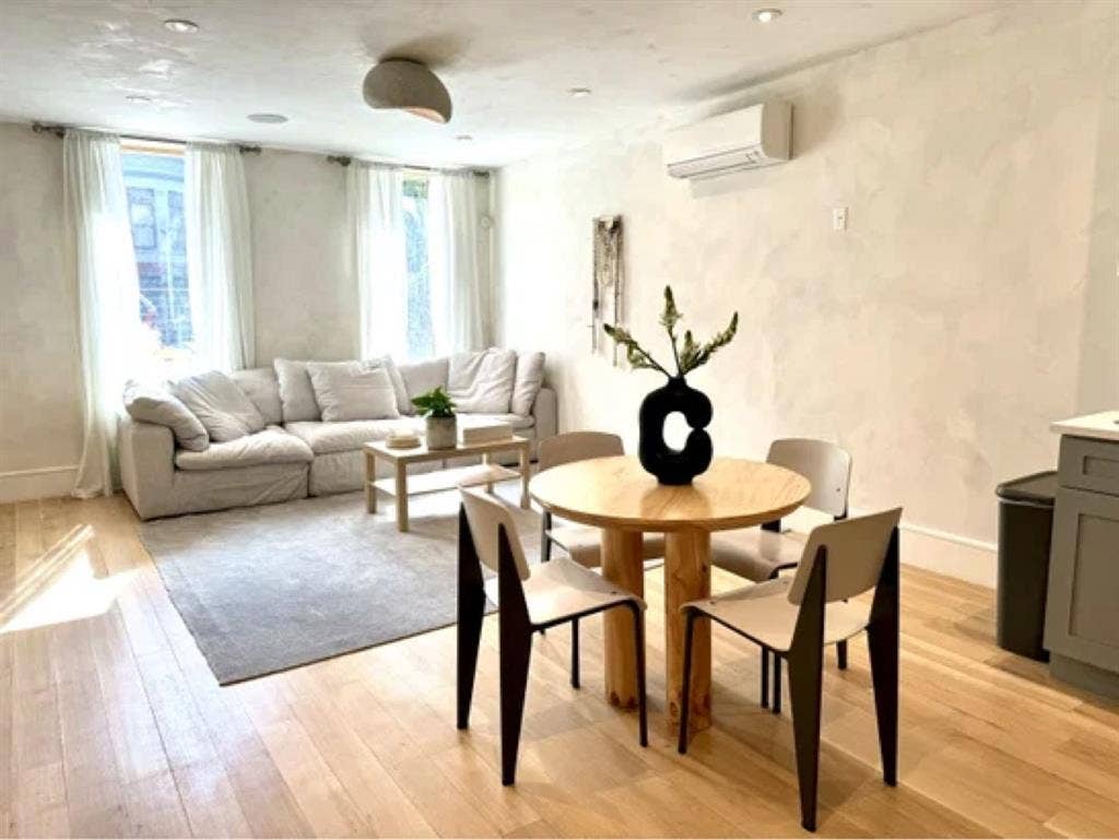 1 roommate needed for brownstone