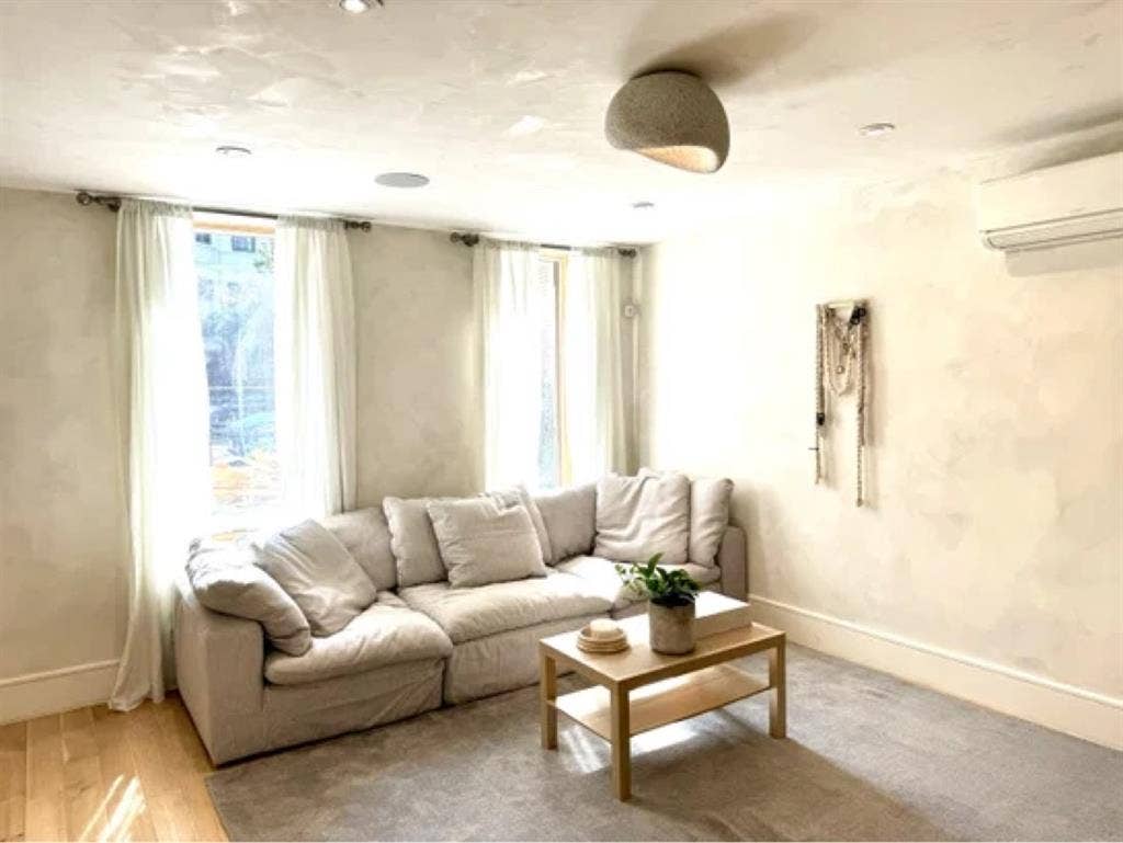 1 roommate needed for brownstone