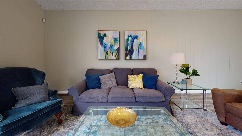 1 BR in Garland