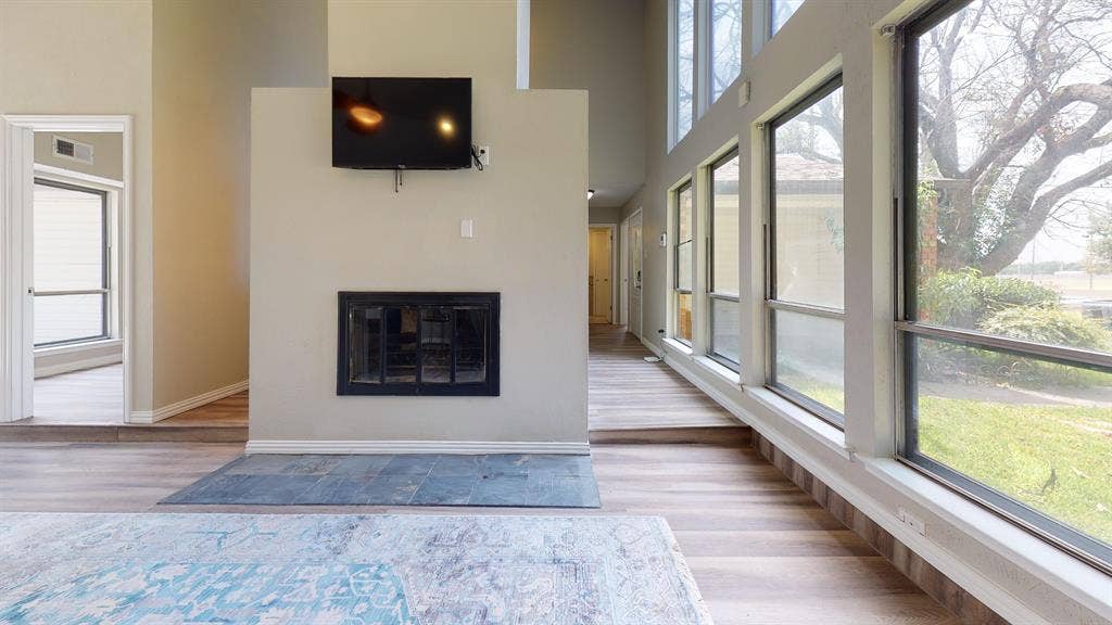 1 BR in Garland
