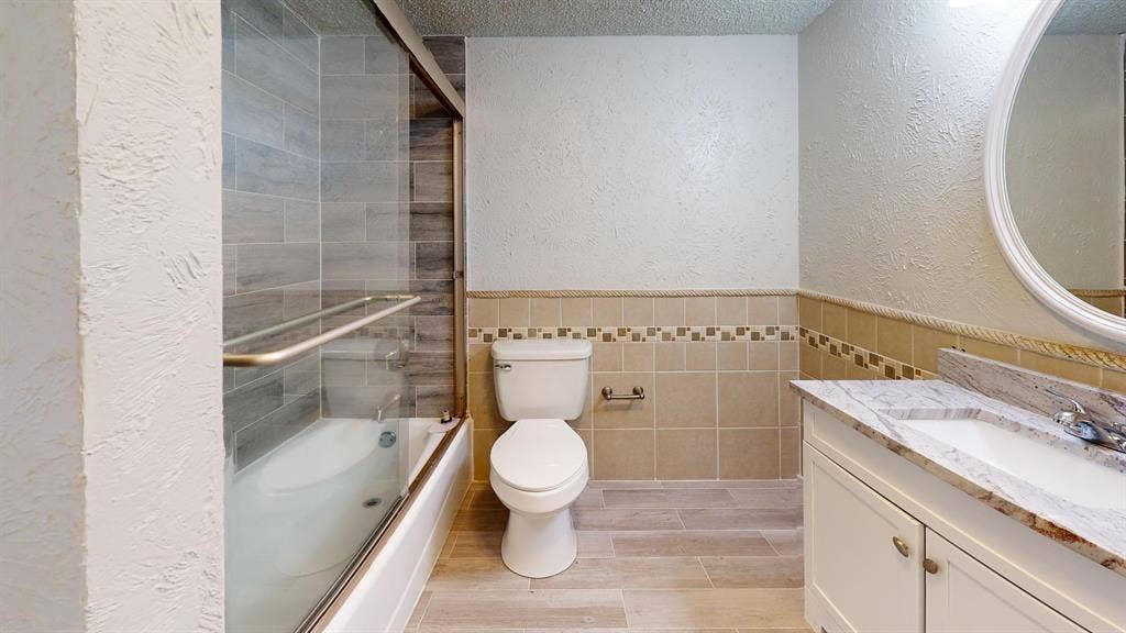 1 BR in Garland