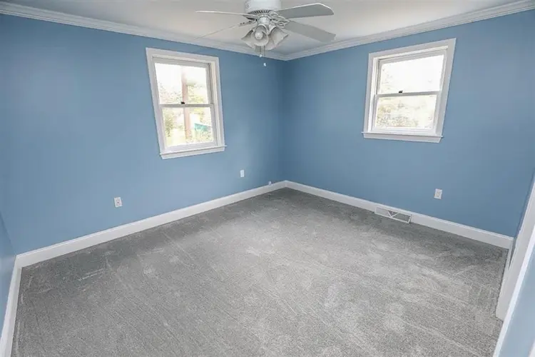Room for rent and share areas