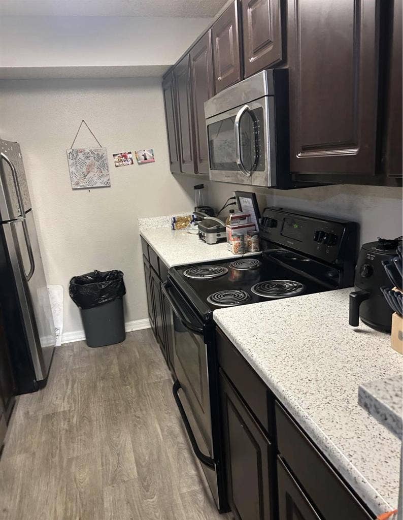 Looking for a roommate
